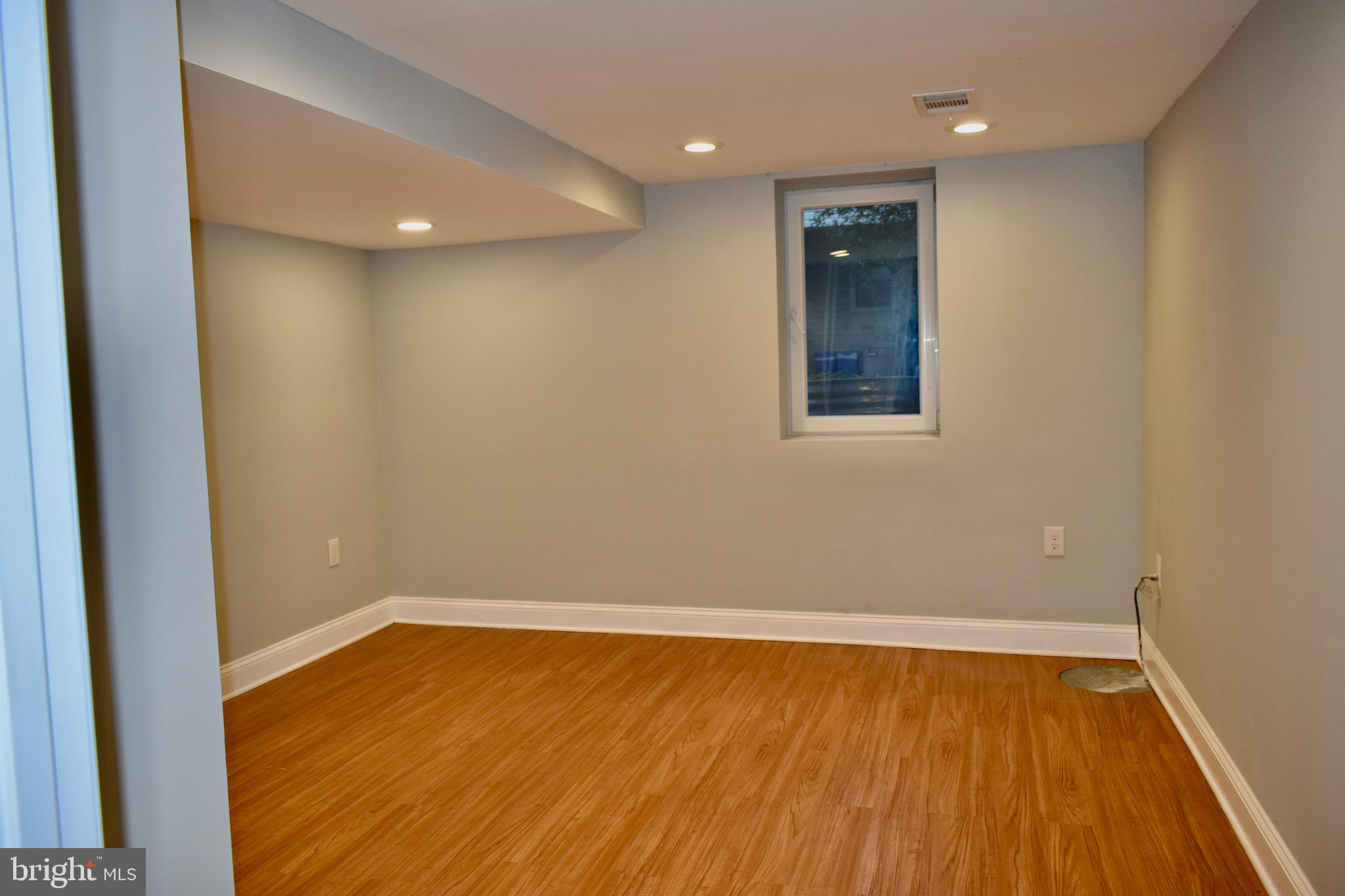 1523 Foster Road Silver Spring, MD 20905 - Photo 54 of 63 Bedroom #5