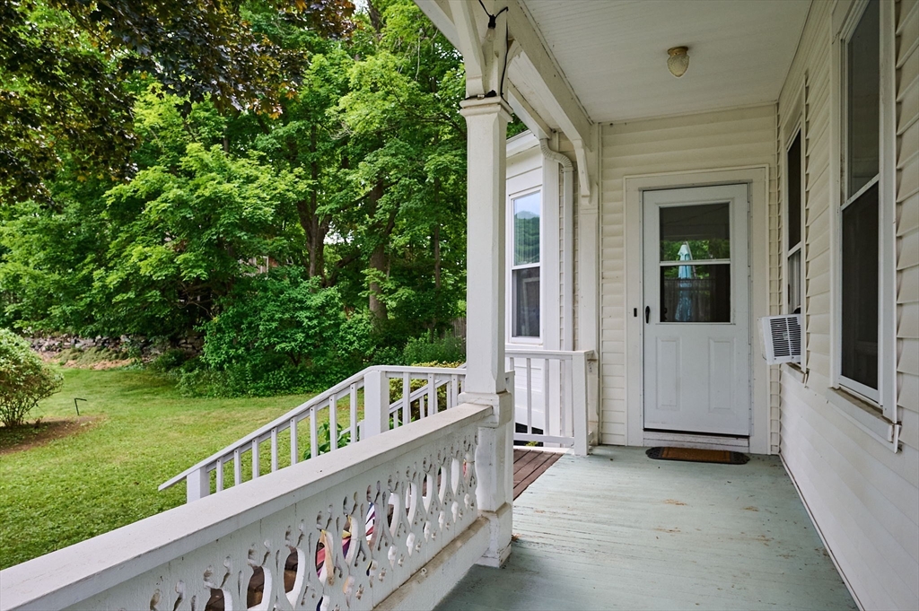 2 Pleasant Street Huntington, MA 01050 - Photo 4 of 36