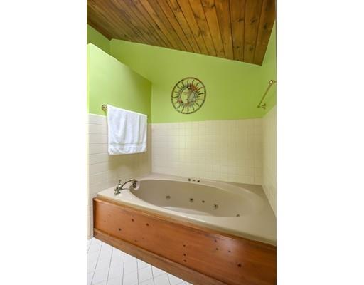 164 Ipswich Road Topsfield, MA 01983 - Photo 13 of 24 Gallery Image 13