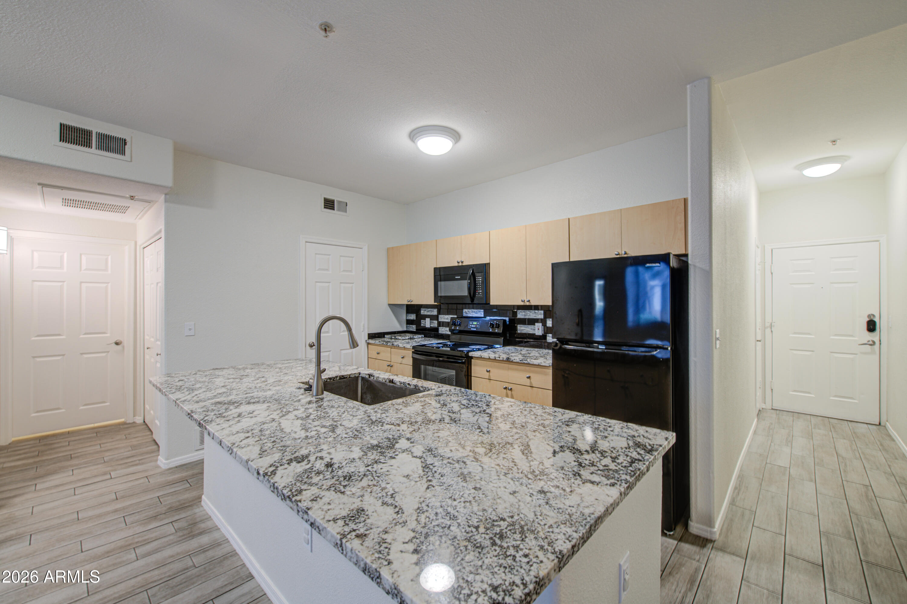 18416 North Cave Creek Road, Unit 1019 Phoenix, AZ 85032 - Photo 6 of 34