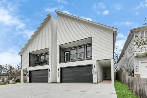 $2,400 | 9026 Scott Street, Houston, TX 77051