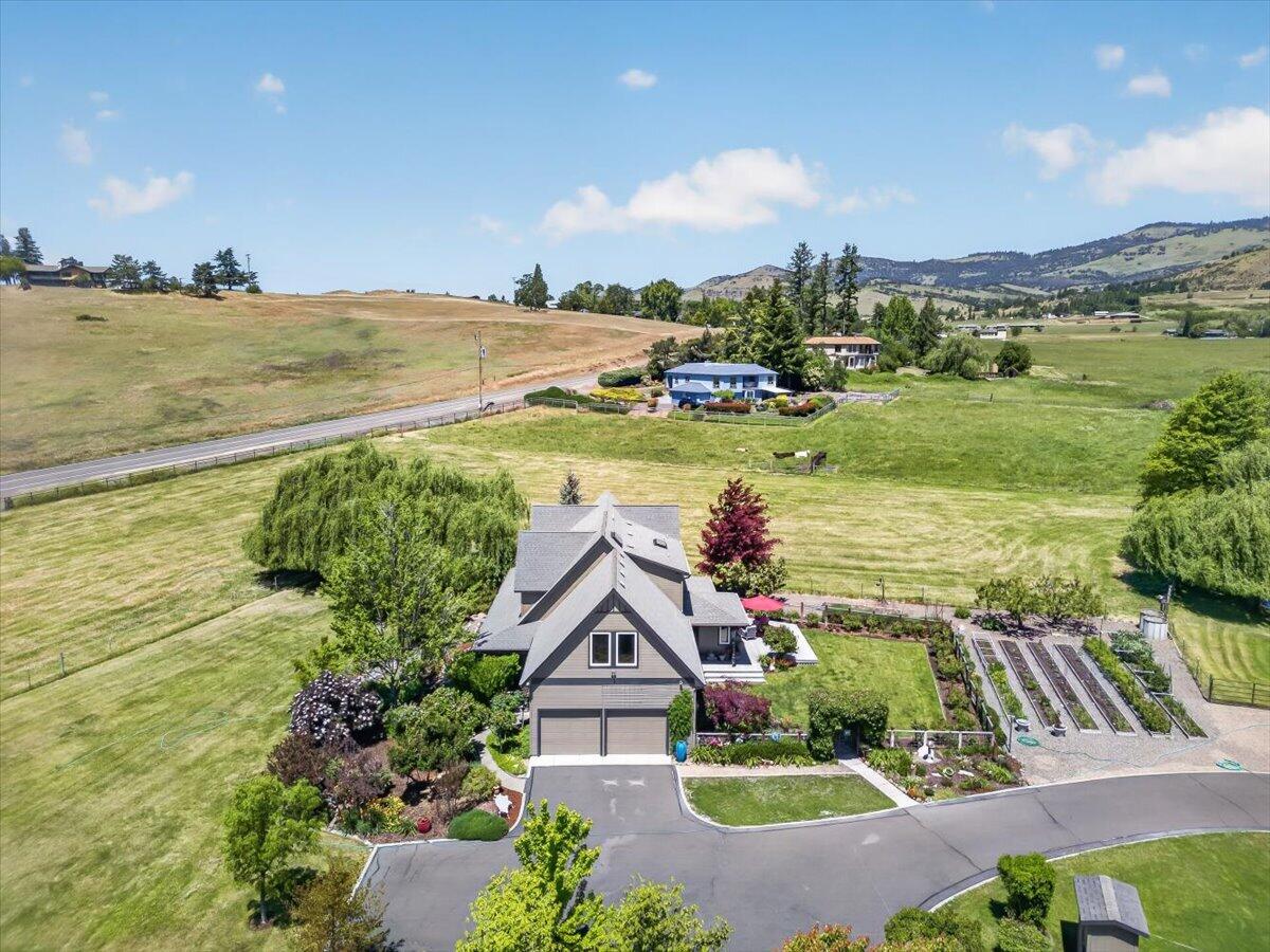 39 East Valley View Road Ashland, OR 97520 - Photo 65 of 73 02-3