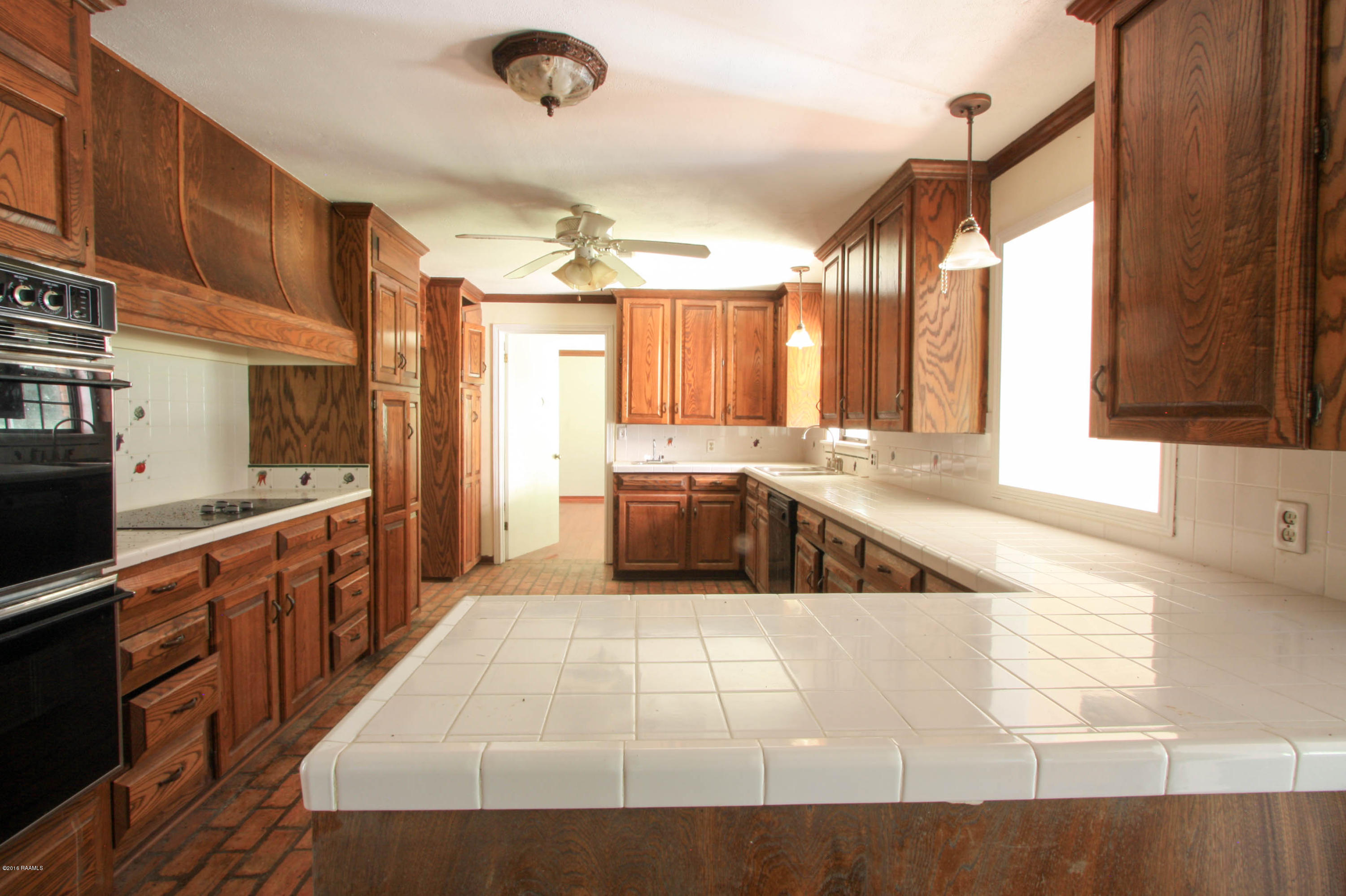516 Austin Road Youngsville, LA 70592 - Photo 7 of 39 Kitchen