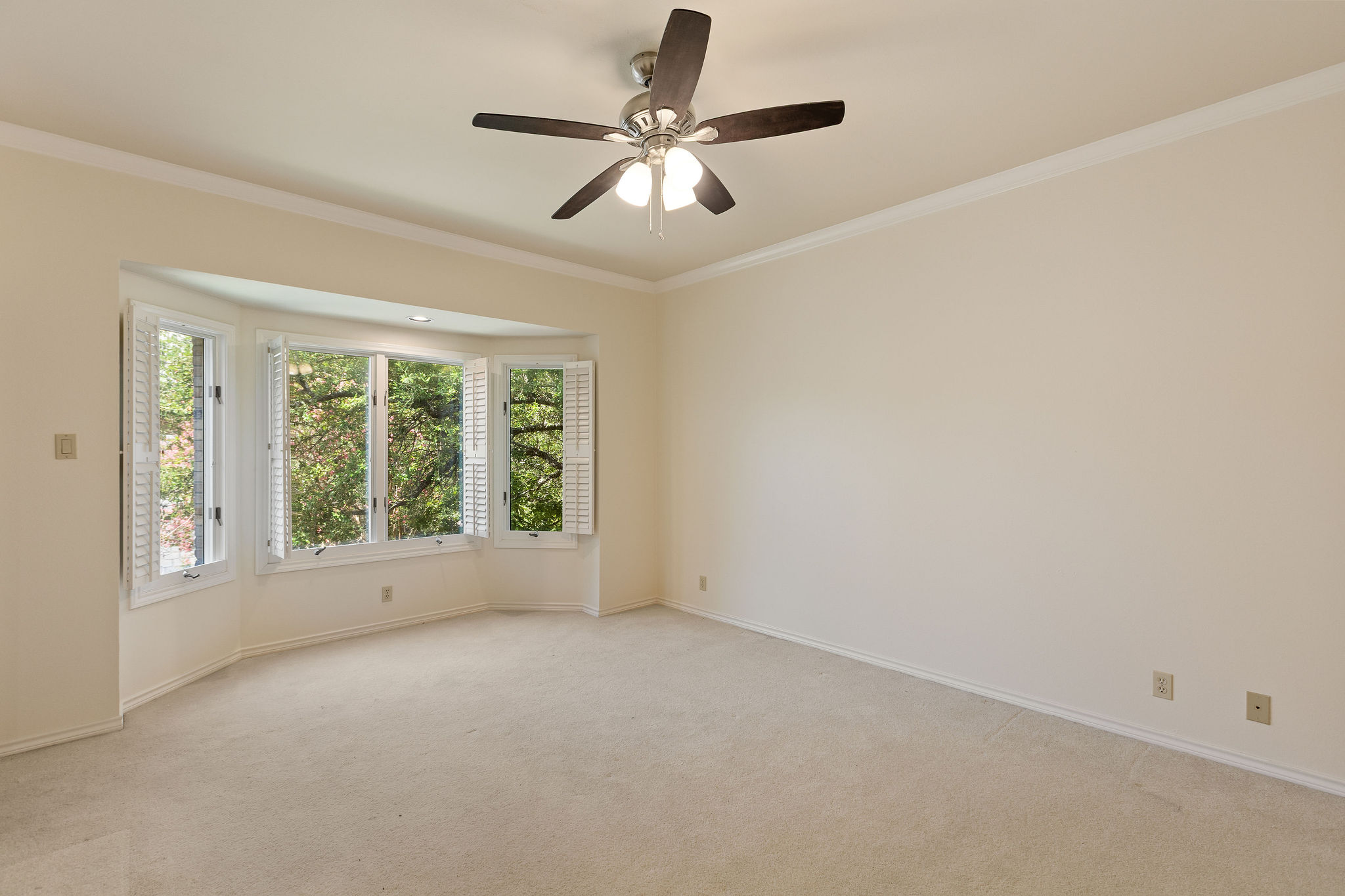 2834 Montebello Road, Unit B11 Austin, TX 78746 - Photo 31 of 39