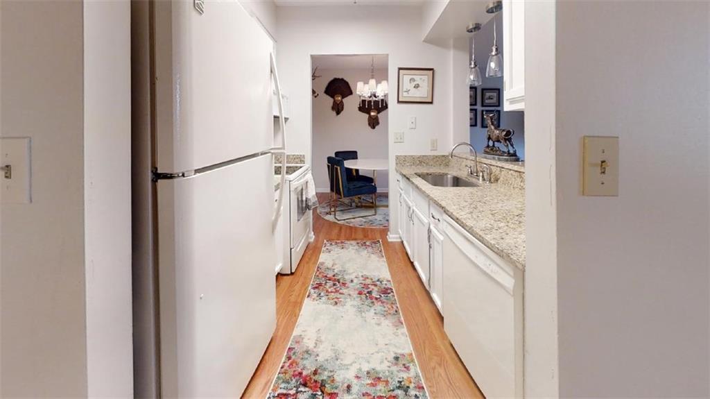 300 Johnson Ferry Road, Unit B605 Atlanta, GA 30328 - Photo 20 of 33