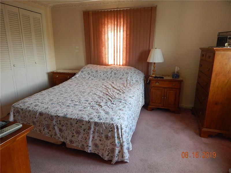 513 Highview Road Pittsburgh, PA 15234 - Photo 7 of 18