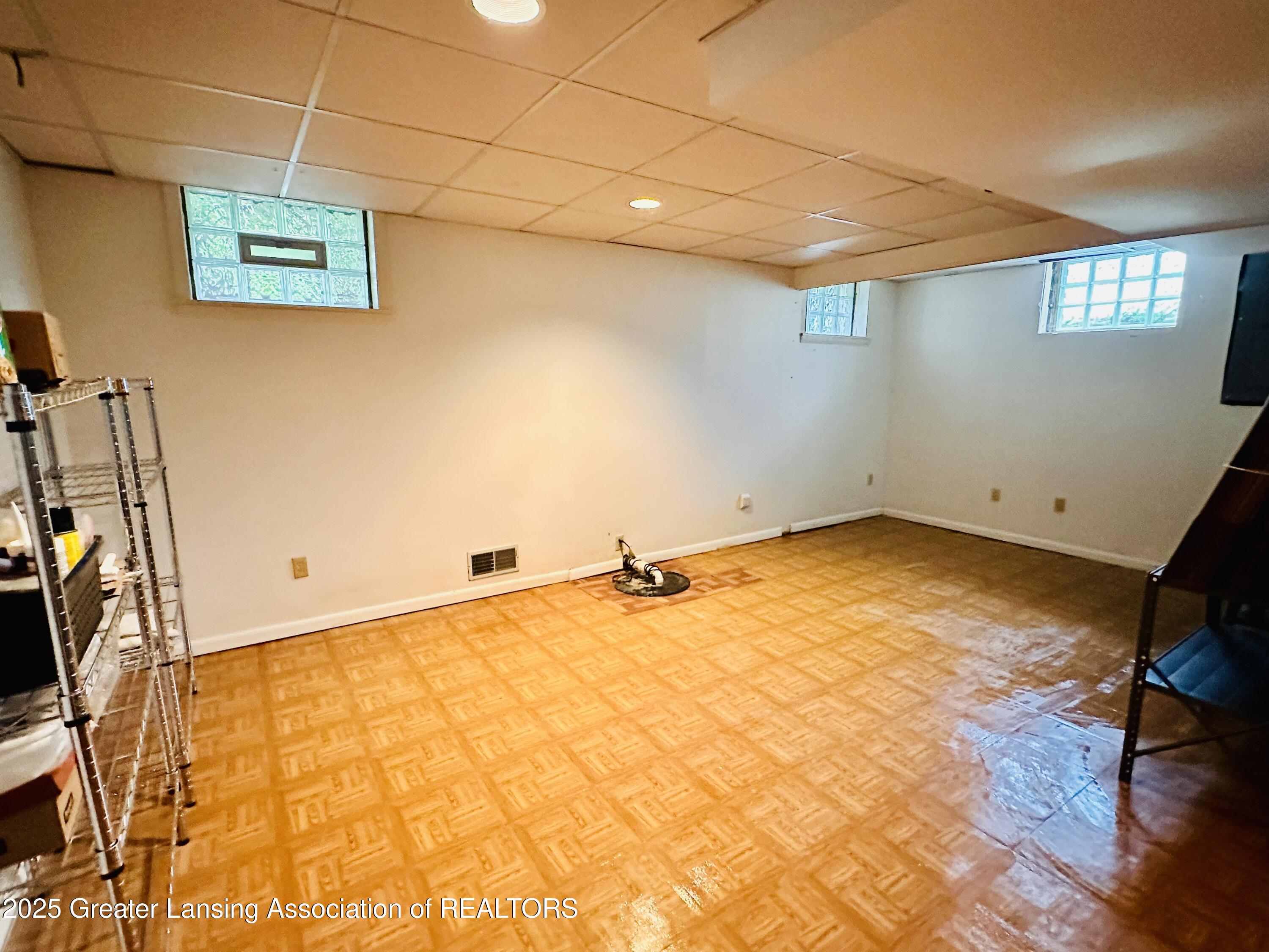841 Huntington Road East Lansing, MI 48823 - Photo 23 of 29 841 Huntington basement room