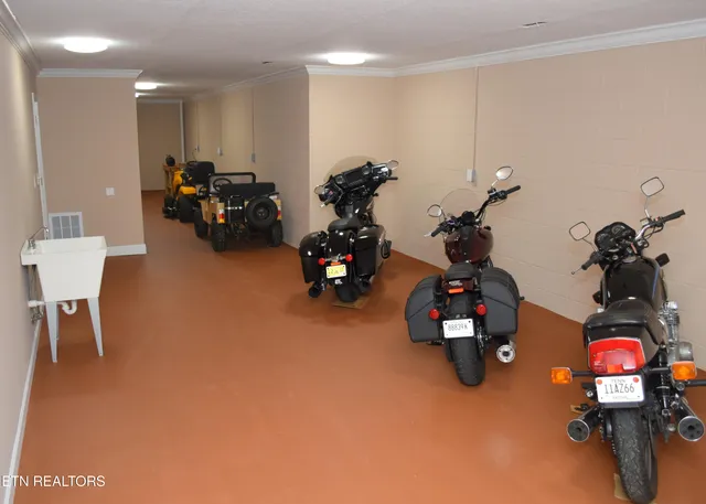 $790,900 | 280 Coyatee Drive North, Loudon, TN 37774