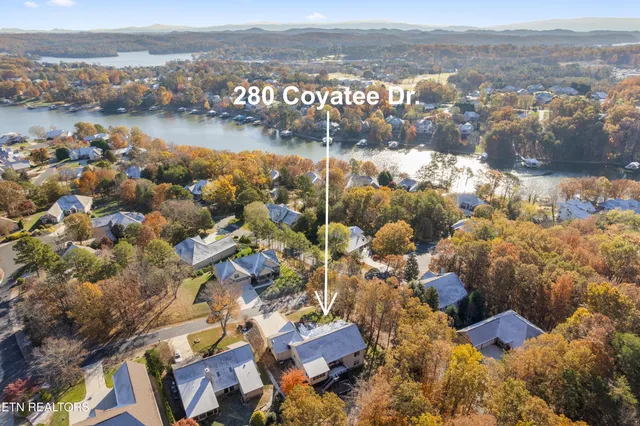 $790,900 | 280 Coyatee Drive North, Loudon, TN 37774