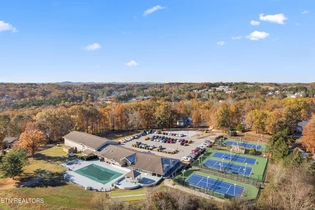 $790,900 | 280 Coyatee Drive North, Loudon, TN 37774