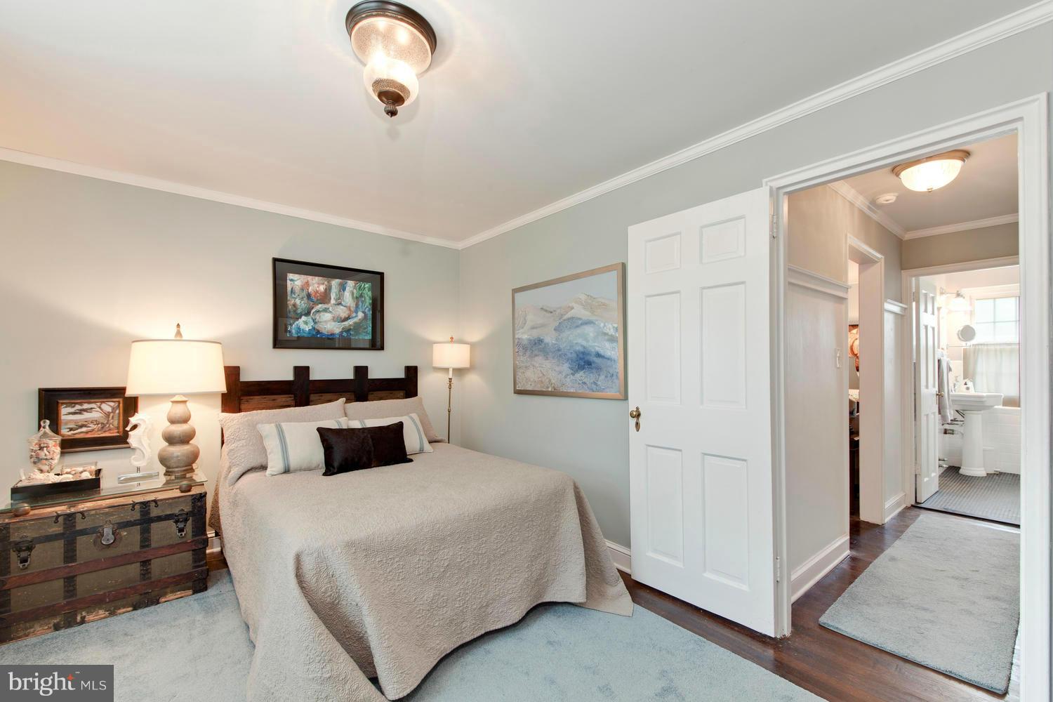 207 West Glebe Road, Unit B Alexandria, VA 22305 - Photo 13 of 18 Bedroom