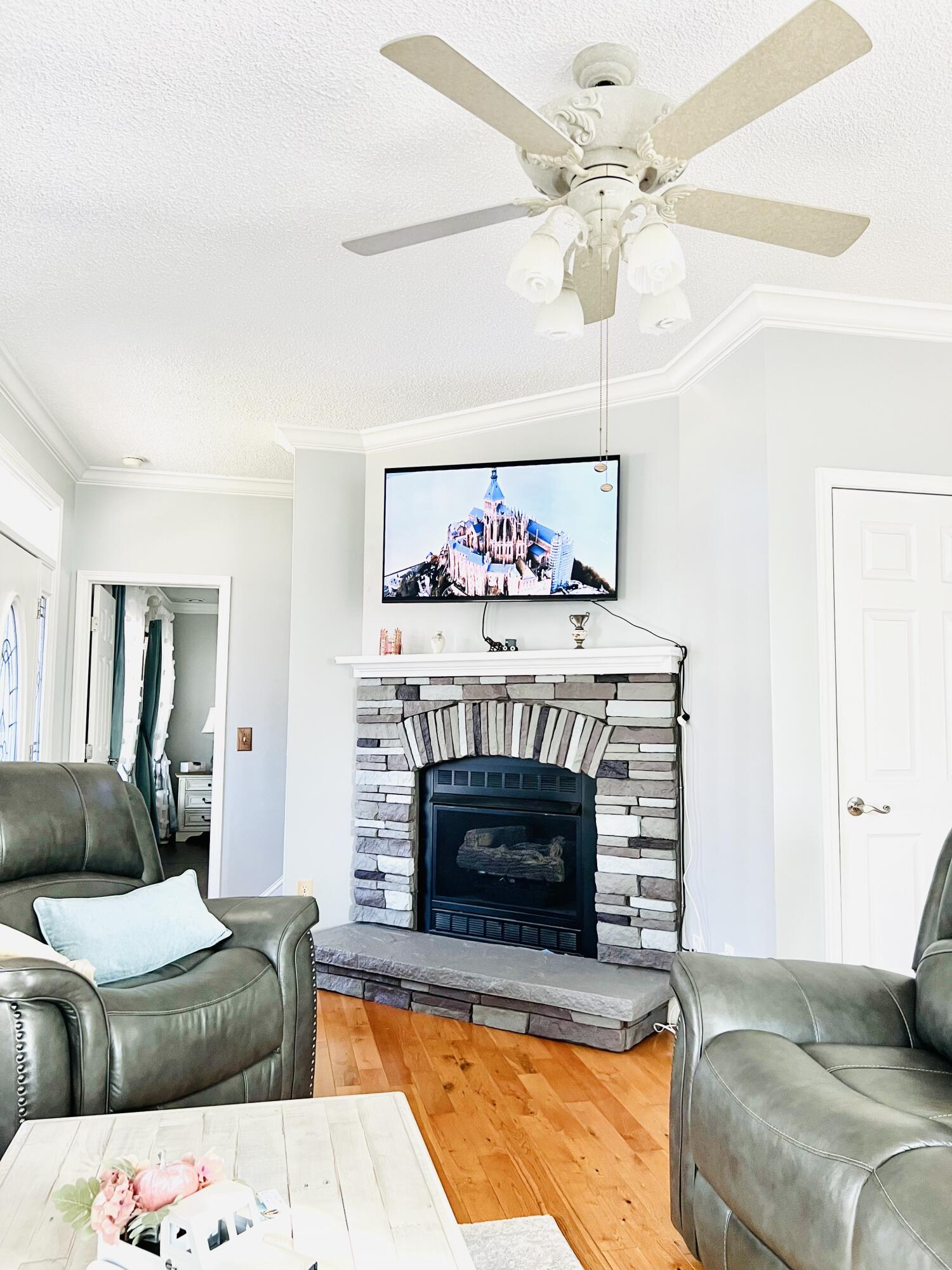 1090 Cinnamon Ridge Road Moneta, VA 24121 - Photo 110 of 127 IMG_1929