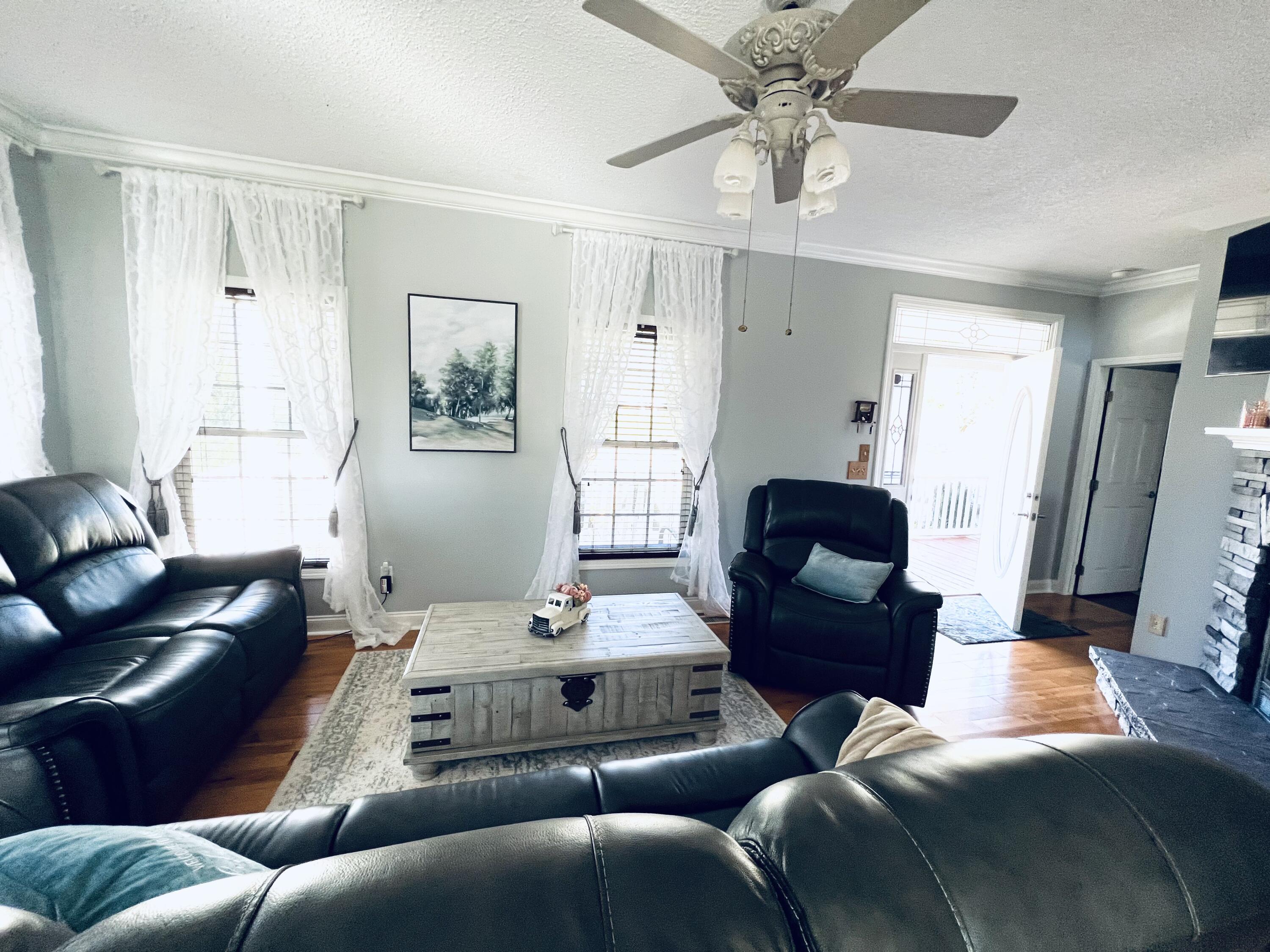 1090 Cinnamon Ridge Road Moneta, VA 24121 - Photo 31 of 127 89130940-D76D-4251-AF26-3ABAD86C868D_1_2
