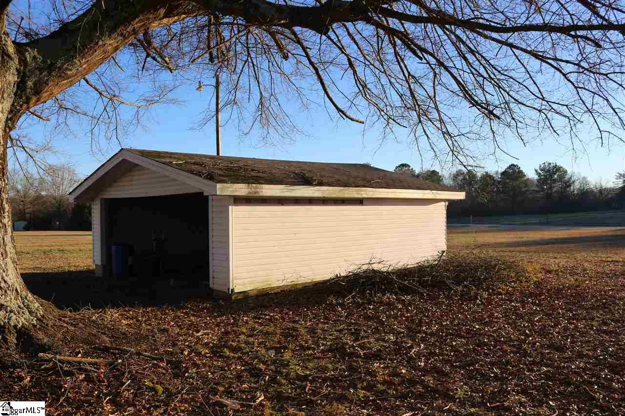 919 Rice Road Easley, SC 29640 - Photo 12 of 36