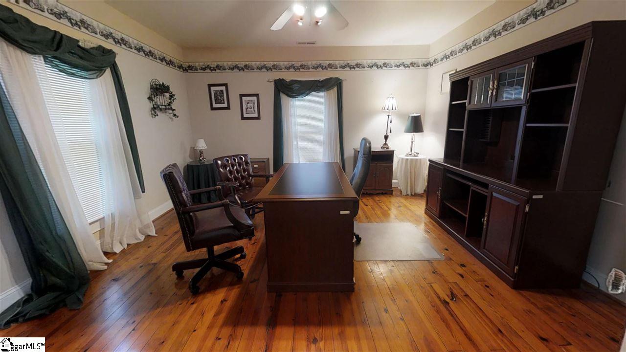 919 Rice Road Easley, SC 29640 - Photo 34 of 36