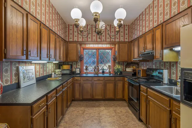 $1,250,000 | 80 State Street, Ellsworth, ME 04605