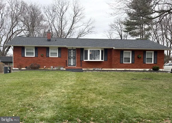 $385,000 | 303 Wooddale Avenue, New Castle, DE 19720