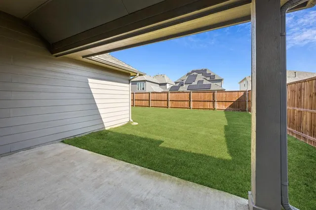 $457,500 | 513 Hoot Owl Hill, Weston, TX 75009