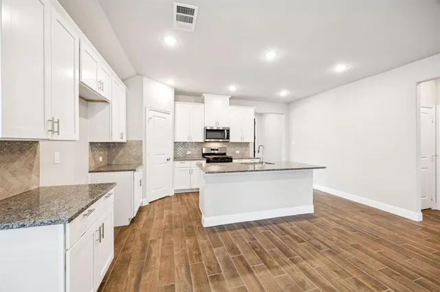 $457,500 | 513 Hoot Owl Hill, Weston, TX 75009