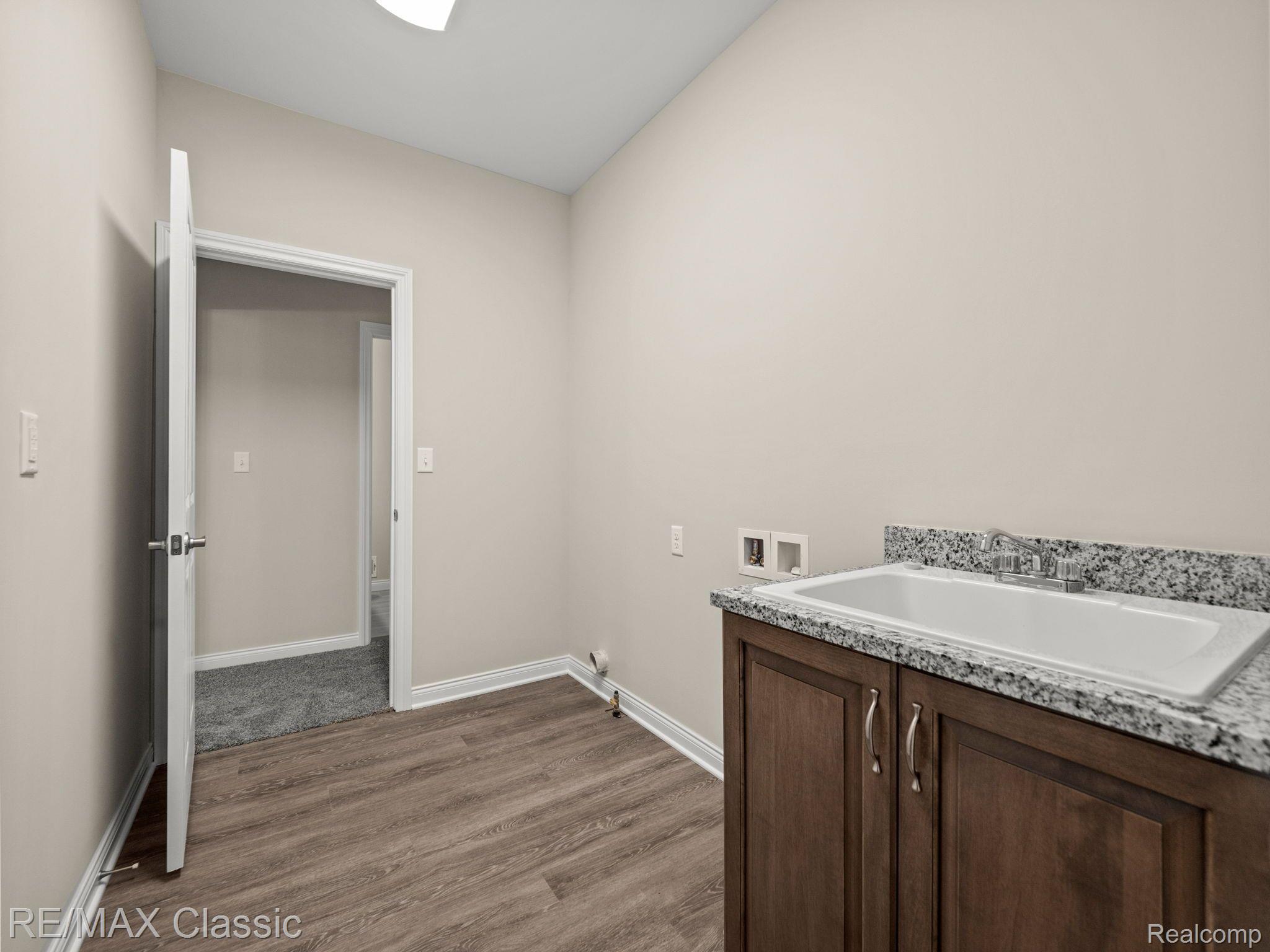 33185 McCann Road Rockwood, MI 48173 - Photo 20 of 24 Gallery Image 20
