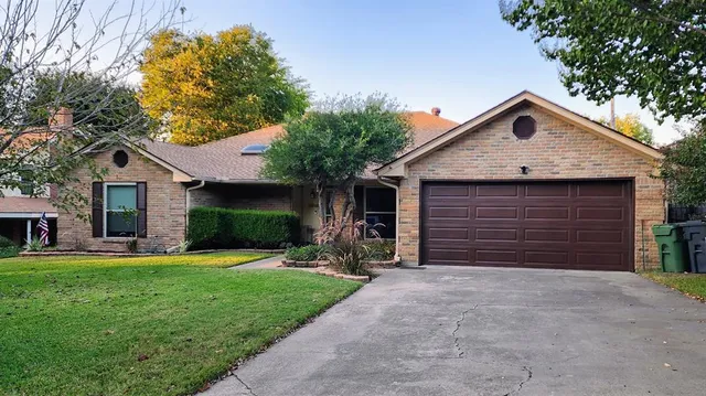 $379,921 | 7505 Patsy Court, Arlington, TX 76016