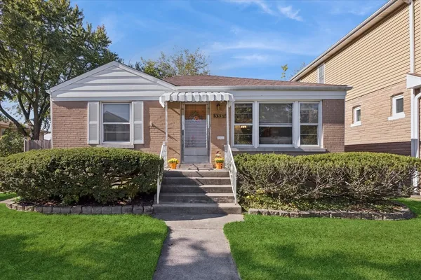 $2,500 | 3334 Prairie Avenue, Brookfield, IL 60513