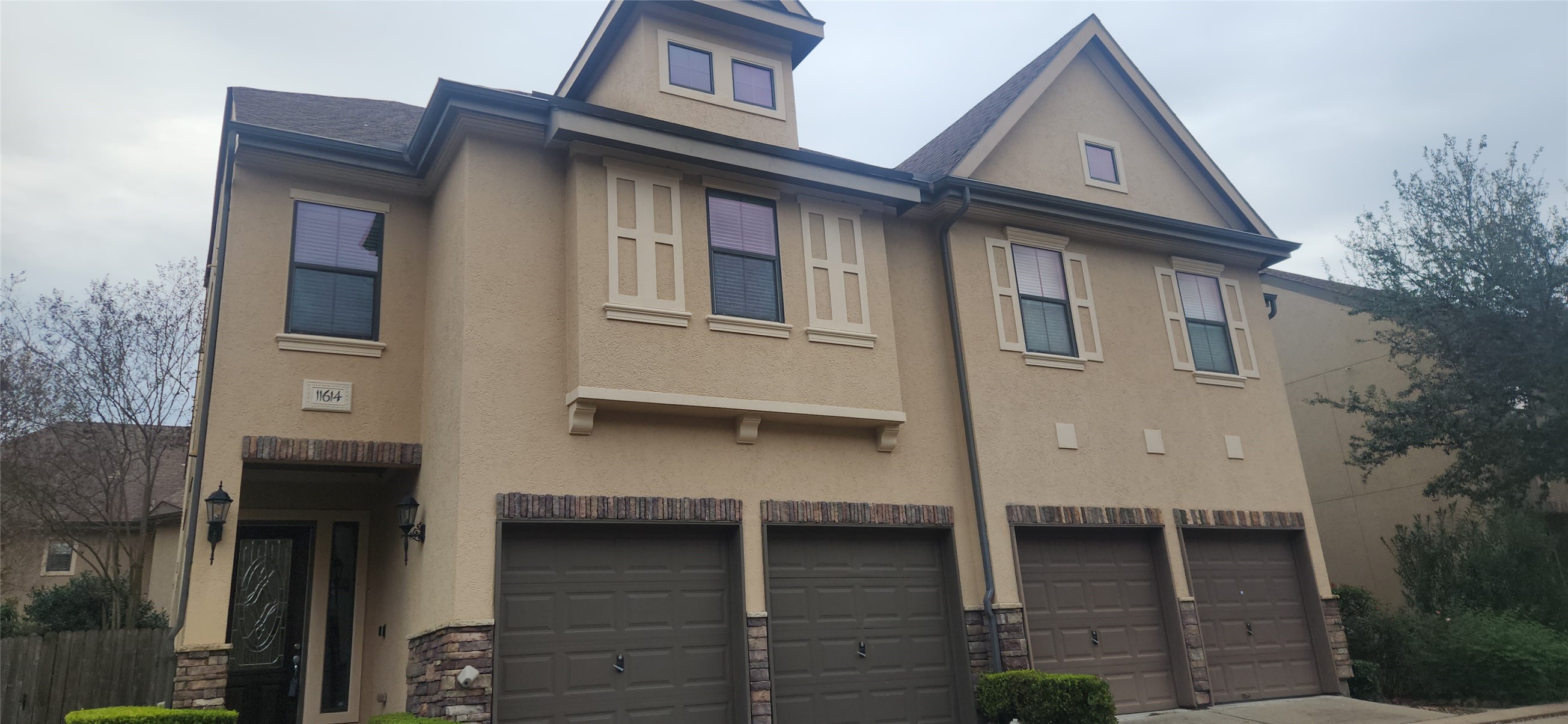 11614 Royal Oaks Crossing Houston, TX 77082 - Photo 2 of 25