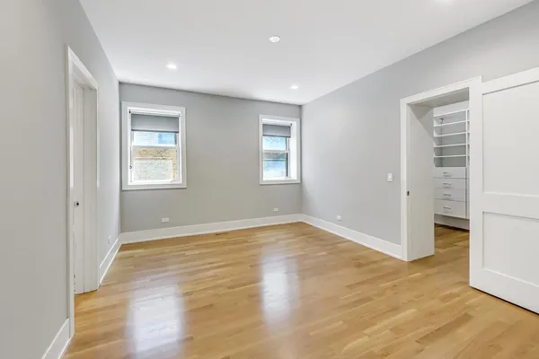 $4,500 | 1515 West Sunnyside Avenue, Unit 1E, Chicago, IL 60640