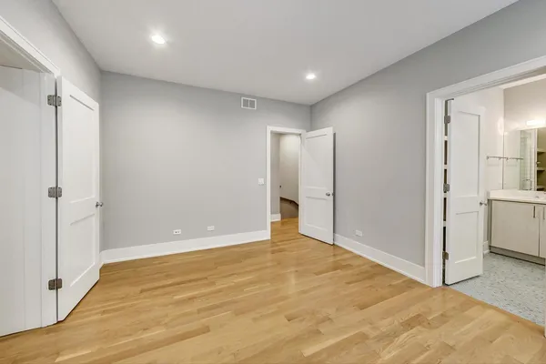 $4,500 | 1515 West Sunnyside Avenue, Unit 1E, Chicago, IL 60640