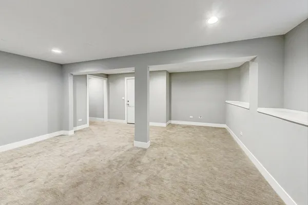 $4,500 | 1515 West Sunnyside Avenue, Unit 1E, Chicago, IL 60640