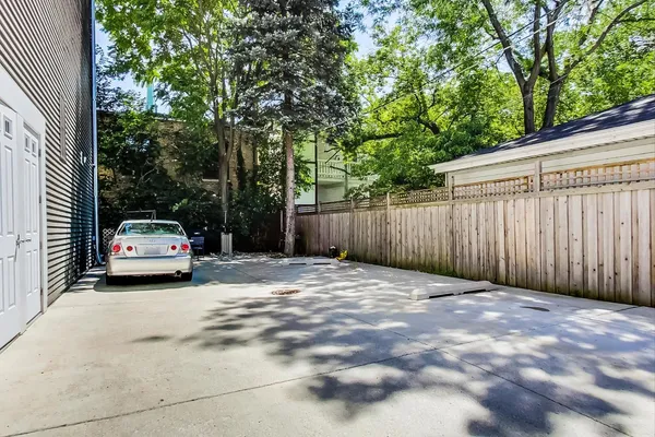 $4,500 | 1515 West Sunnyside Avenue, Unit 1E, Chicago, IL 60640