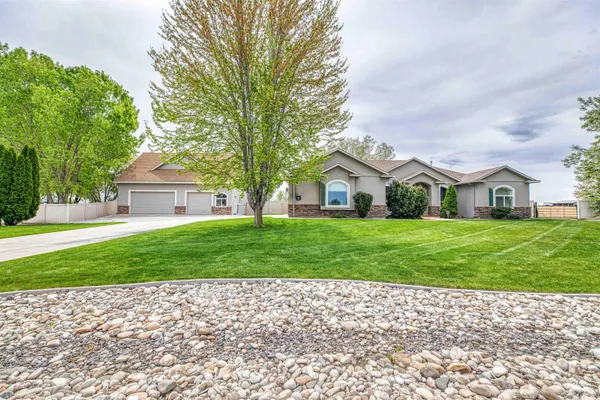 $784,900 | 27607 Petolla Road, Wilder, ID 83676
