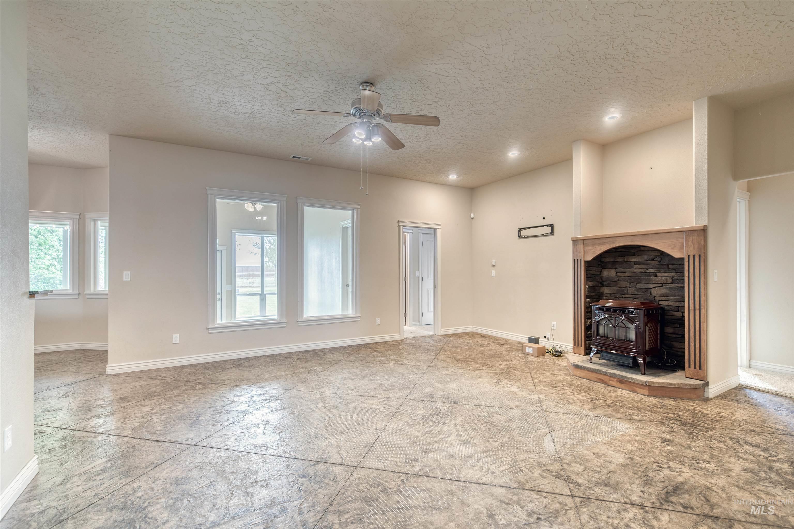 27607 Petolla Road Wilder, ID 83676 - Photo 12 of 49