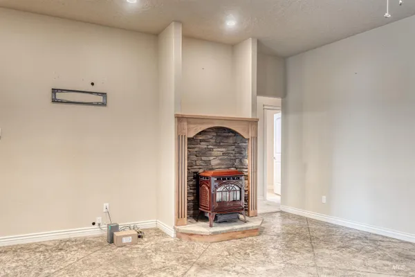 $784,900 | 27607 Petolla Road, Wilder, ID 83676