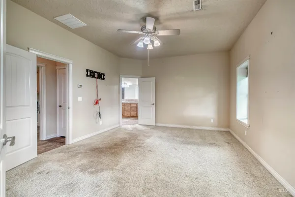 $784,900 | 27607 Petolla Road, Wilder, ID 83676