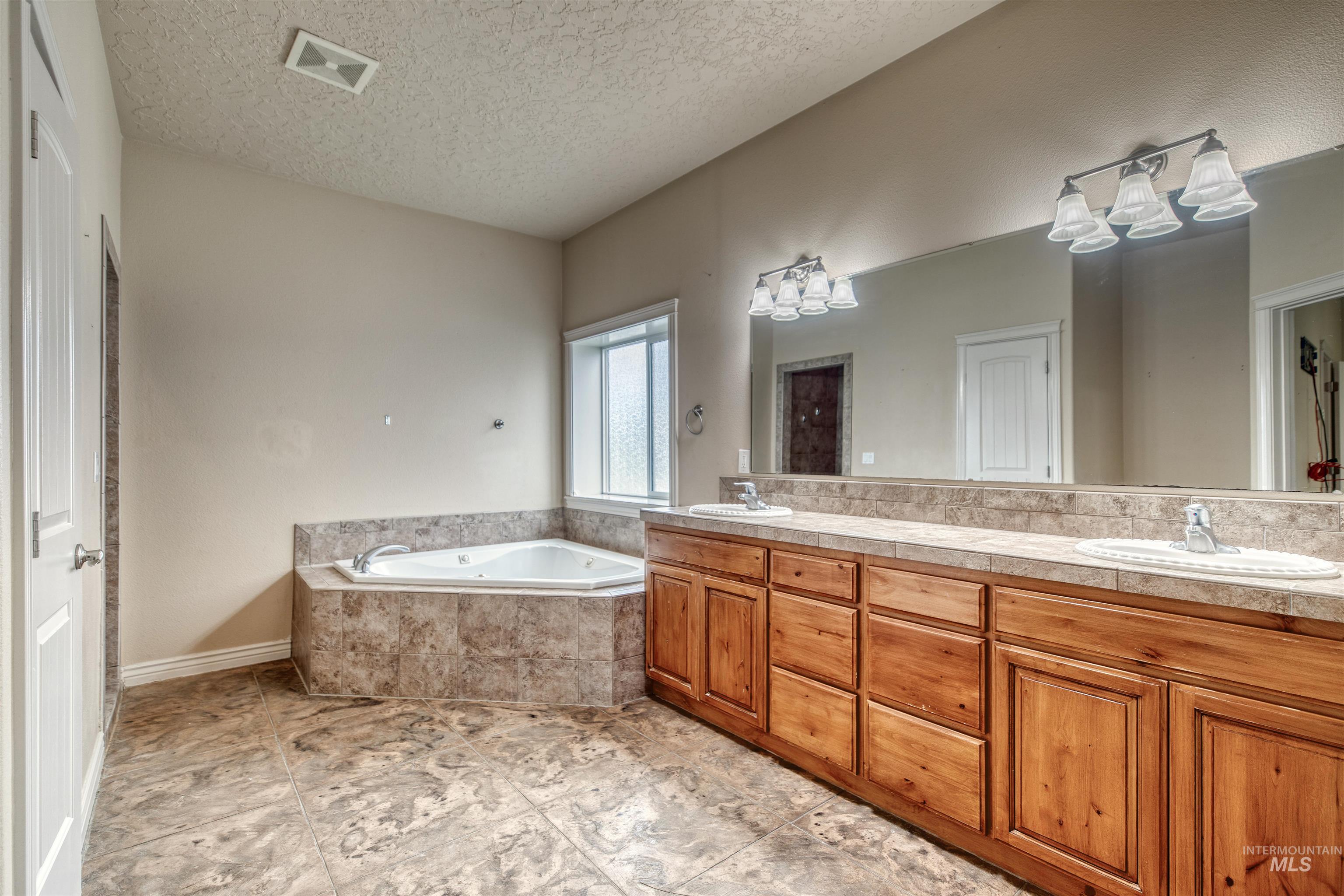 27607 Petolla Road Wilder, ID 83676 - Photo 22 of 49