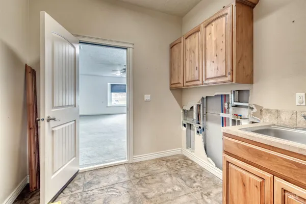 $784,900 | 27607 Petolla Road, Wilder, ID 83676