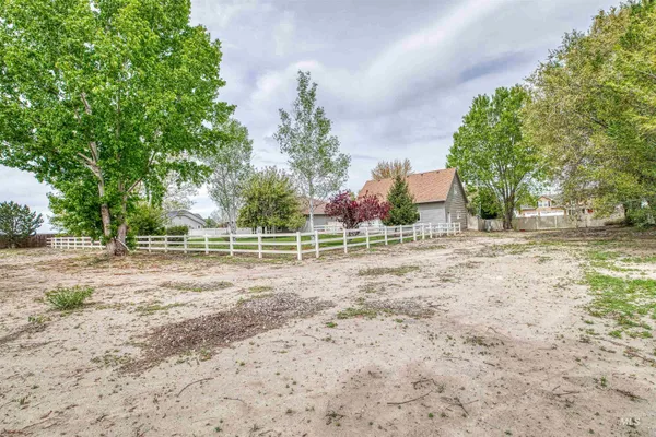 $784,900 | 27607 Petolla Road, Wilder, ID 83676