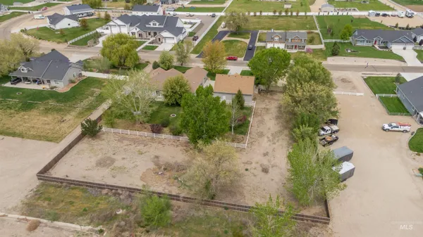 $784,900 | 27607 Petolla Road, Wilder, ID 83676