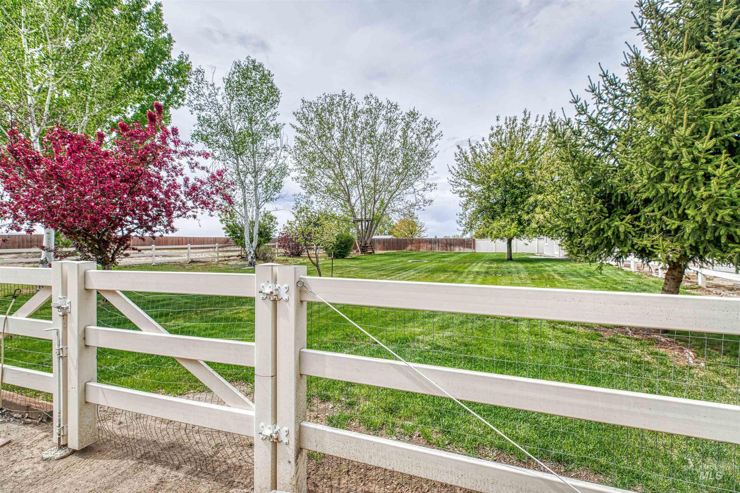 27607 Petolla Road Wilder, ID 83676 - Photo 5 of 49