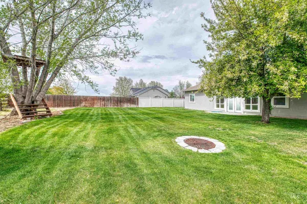 $784,900 | 27607 Petolla Road, Wilder, ID 83676