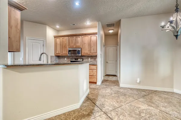 $784,900 | 27607 Petolla Road, Wilder, ID 83676
