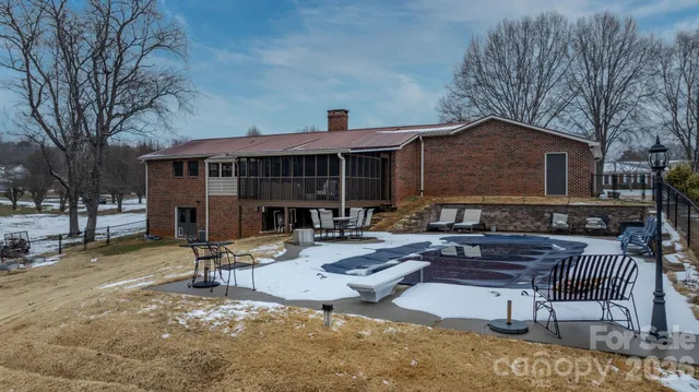 $374,900 | 1621 Dakota Drive, Hudson, NC 28638