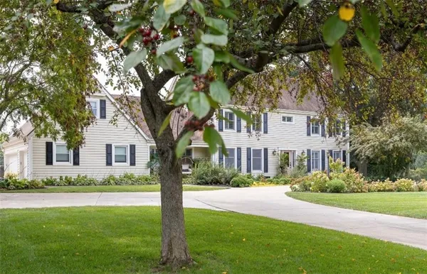 $1,250,000 | 12320 Donovan Drive, Country Club, MO 64505