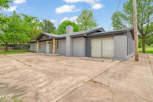 $315,000 | 3546 East 2000 Road, Fort Towson, OK 74735