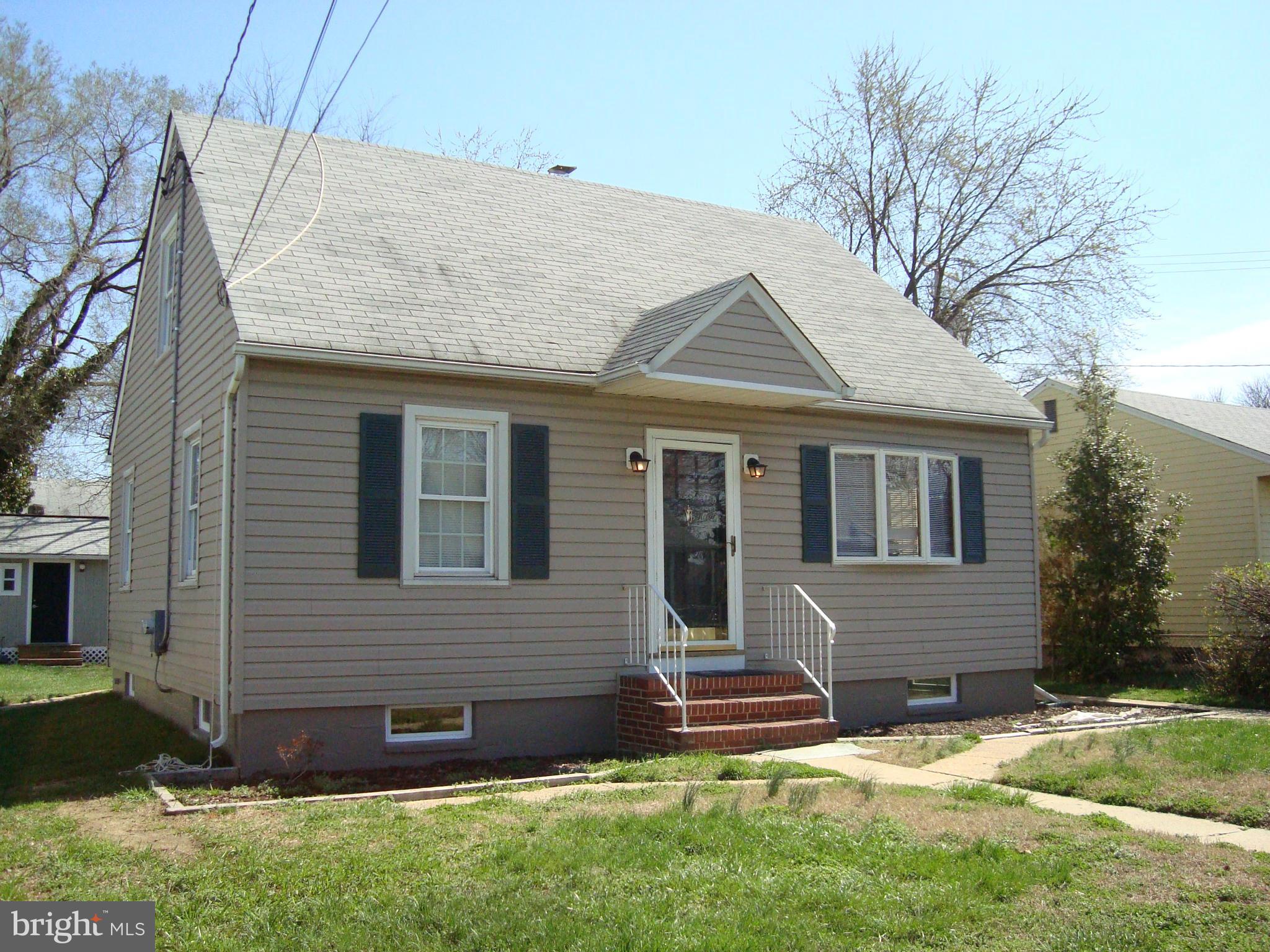 8481 Garden Road Pasadena, MD 21122 - Photo 2 of 21 Exterior (Front)