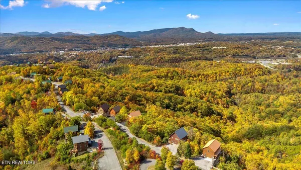 $1,200,000 | Lots In Starr Crest, Sevierville, TN 37876