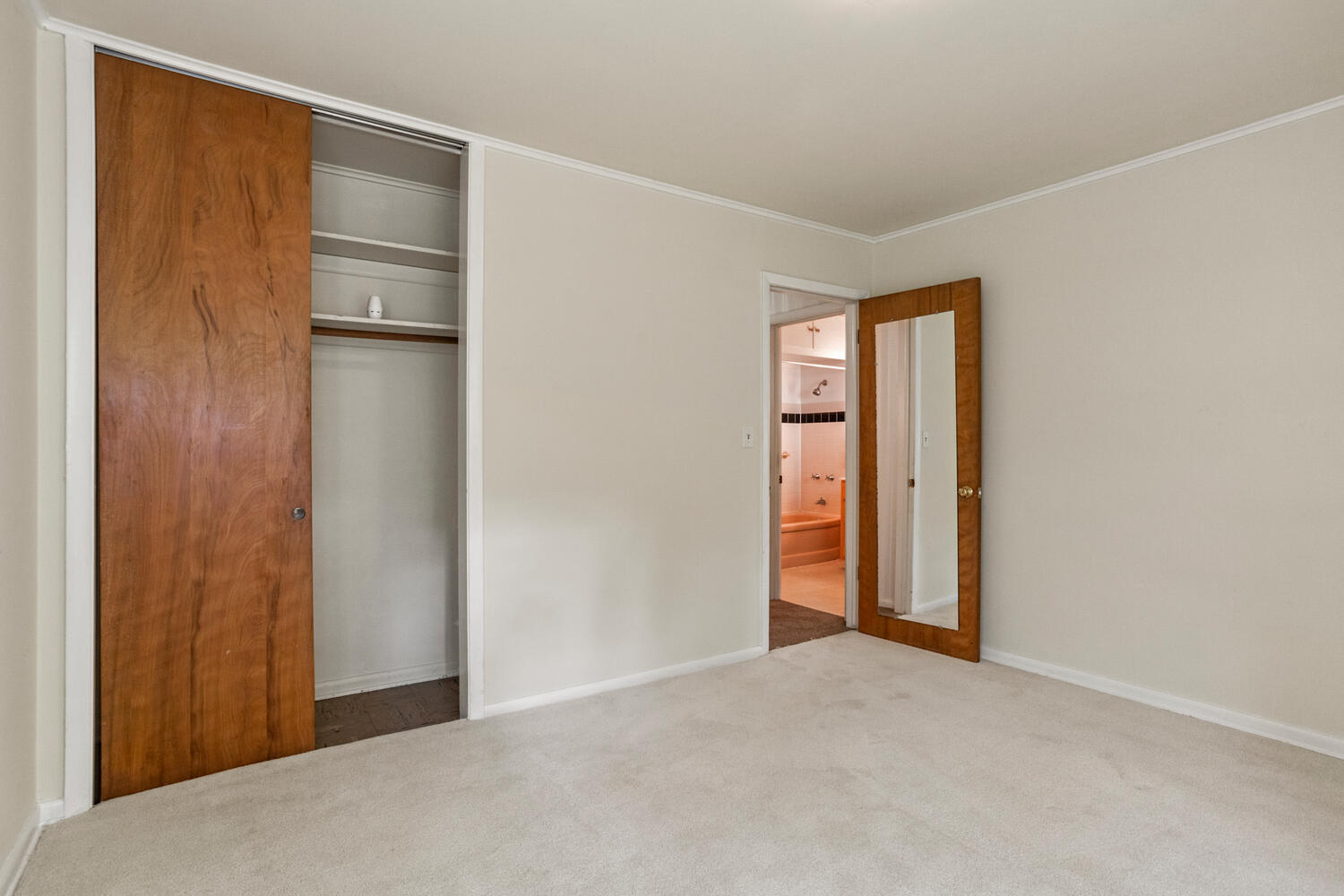 8 Montclair Road Urbana, IL 61801 - Photo 21 of 25 Gallery Image 21