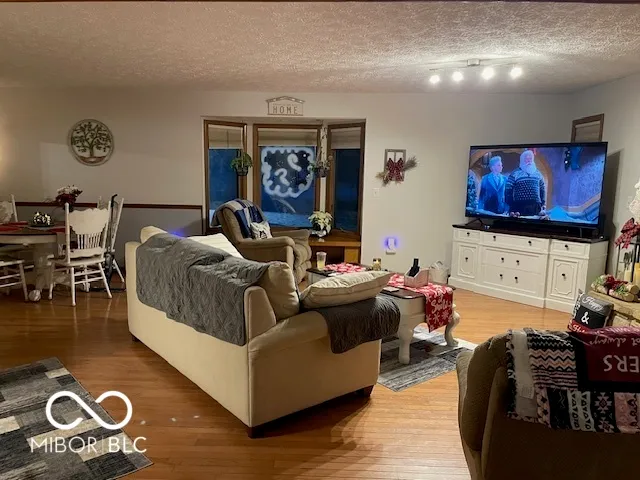 $385,000 | 12189 Cedarview Court, Mooresville, IN 46158