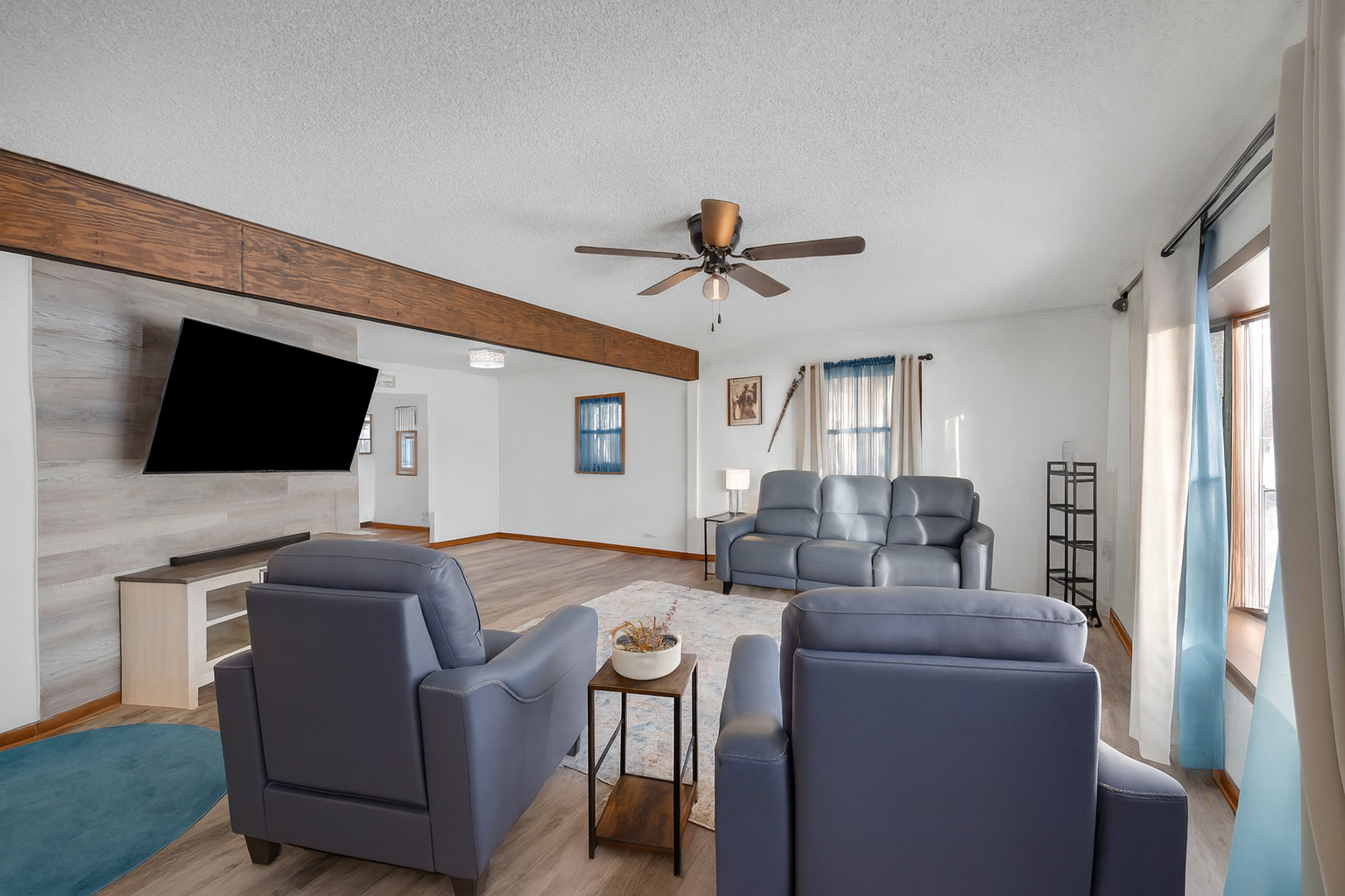 2444 187th Place Lansing, IL 60438 - Photo 4 of 19